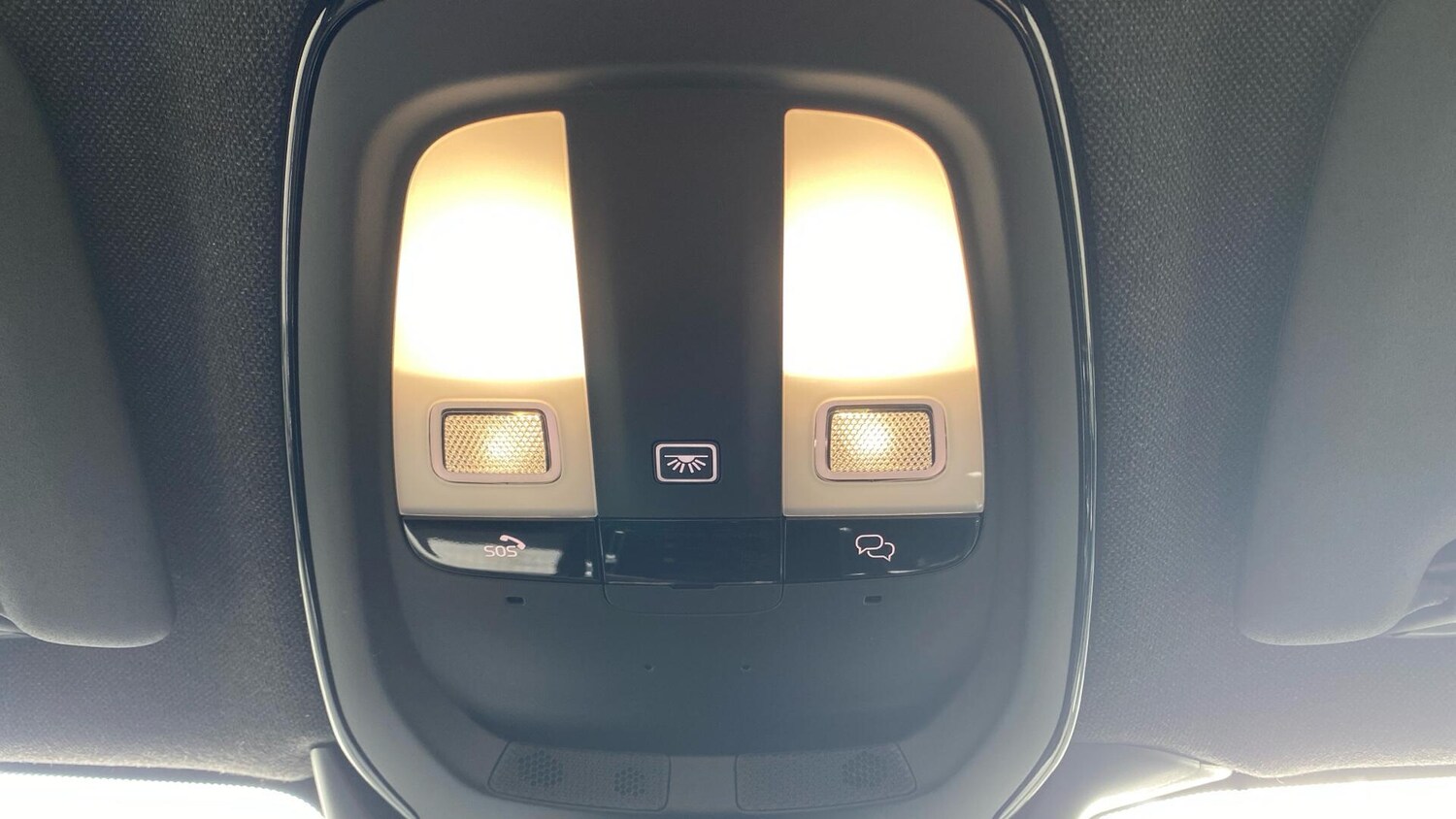 Used Volvo XC40 2022 for sale - 78147772: Photo 39