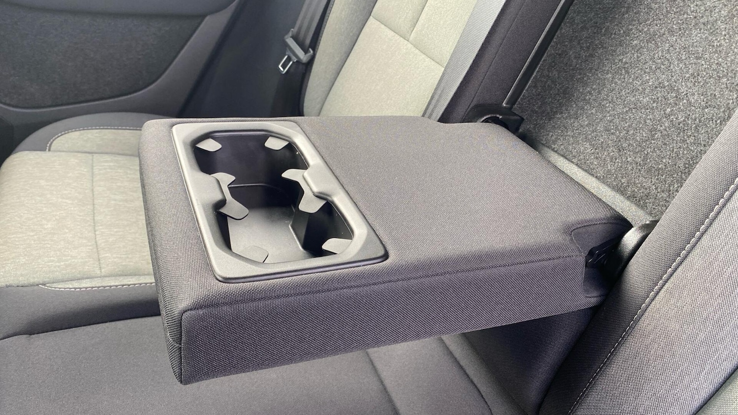 Used Volvo XC40 2022 for sale - 78147772: Photo 41