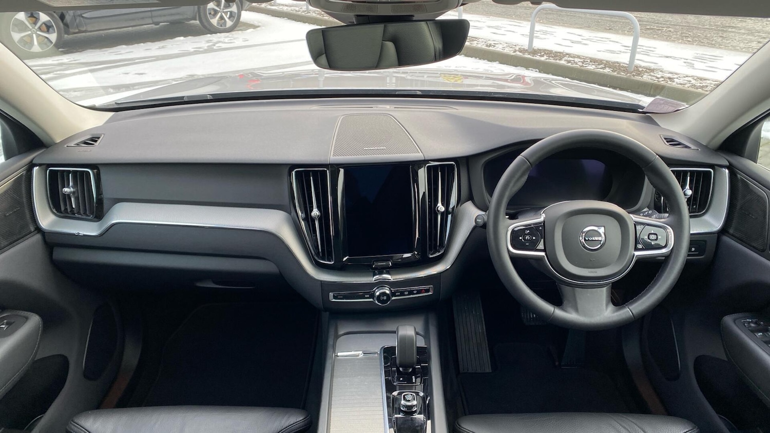 Used Volvo XC60 2023 for sale - 77162991: Photo 10