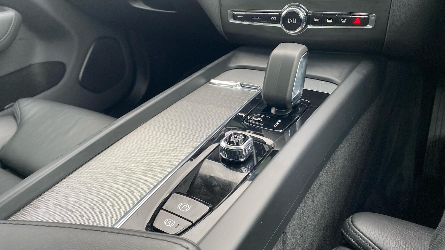 Used Volvo XC60 2023 for sale - 77162991: Photo 11