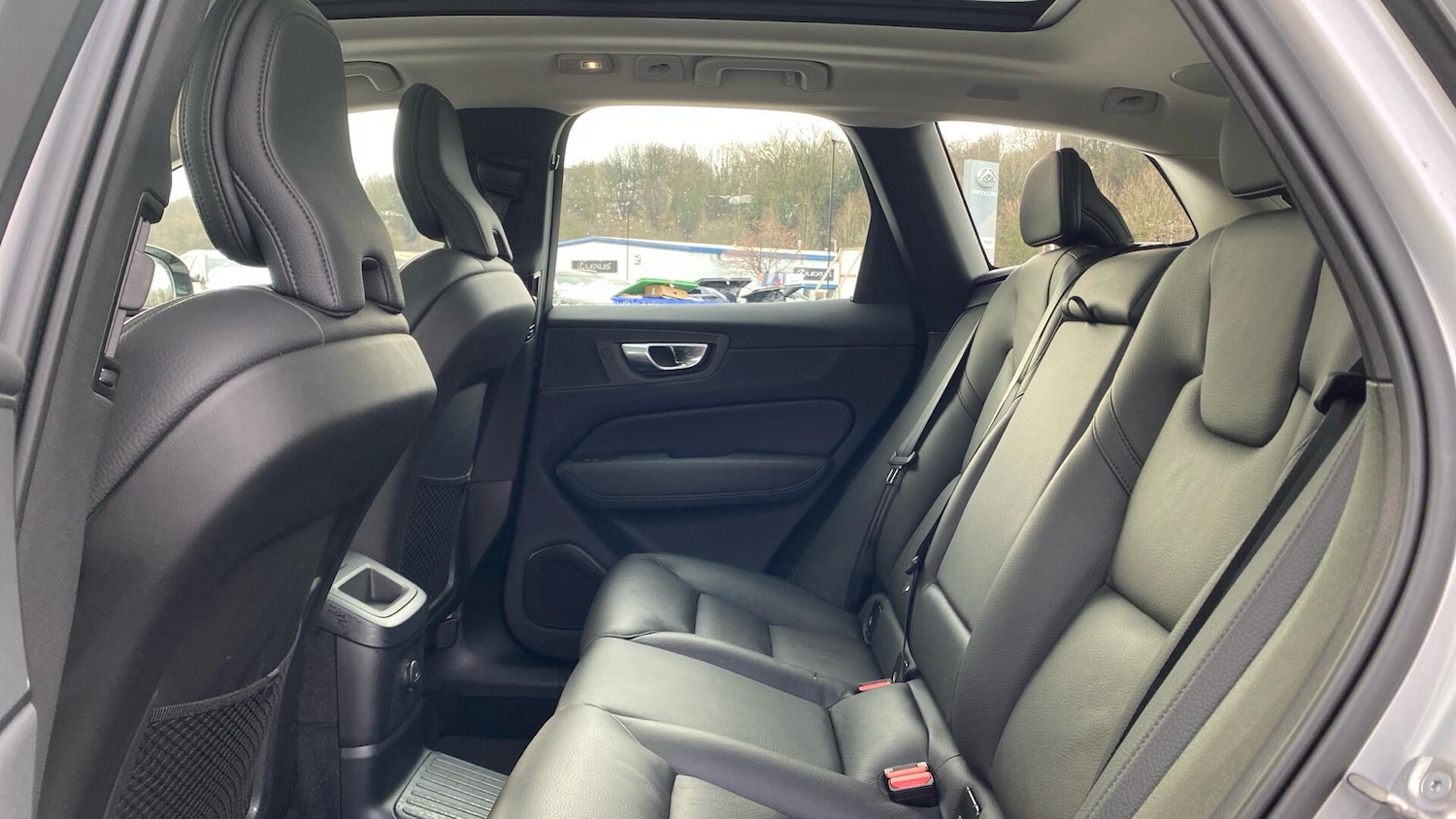 Used Volvo XC60 2023 for sale - 77162991: Photo 15