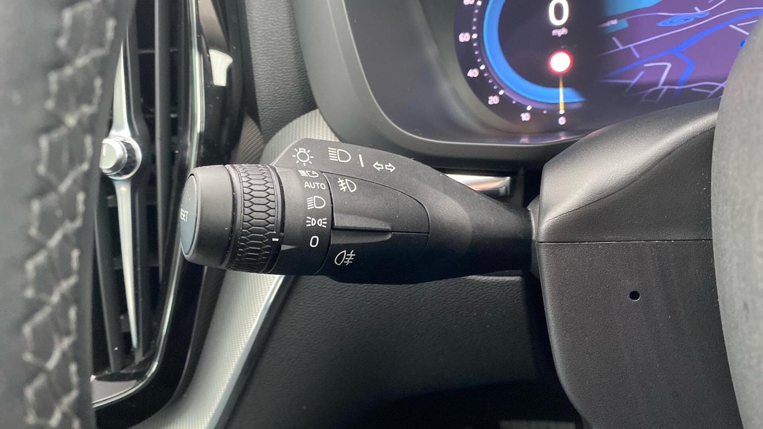 Used Volvo XC60 2023 for sale - 77162991: Photo 17