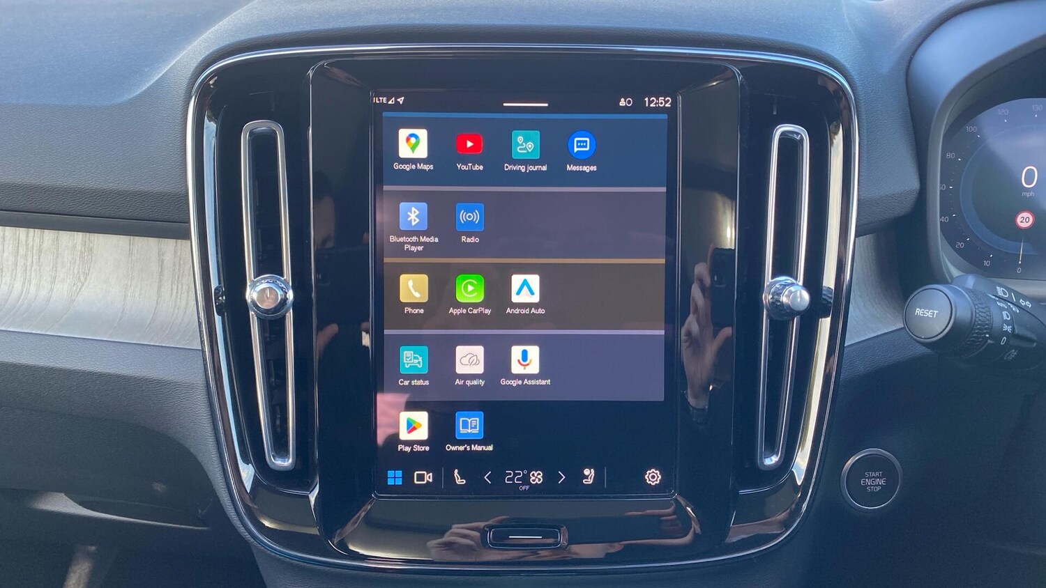 Used Volvo XC40 2024 for sale - 76370870: Photo 15