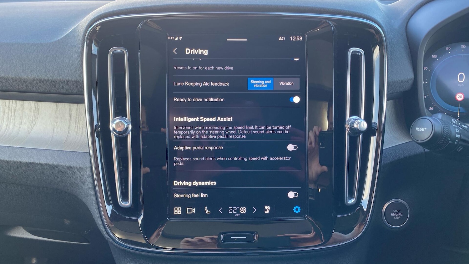 Used Volvo XC40 2024 for sale - 76370870: Photo 17