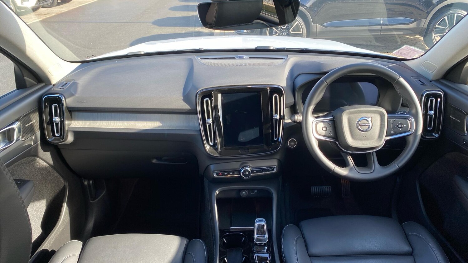 Used Volvo XC40 2024 for sale - 76370870: Photo 5