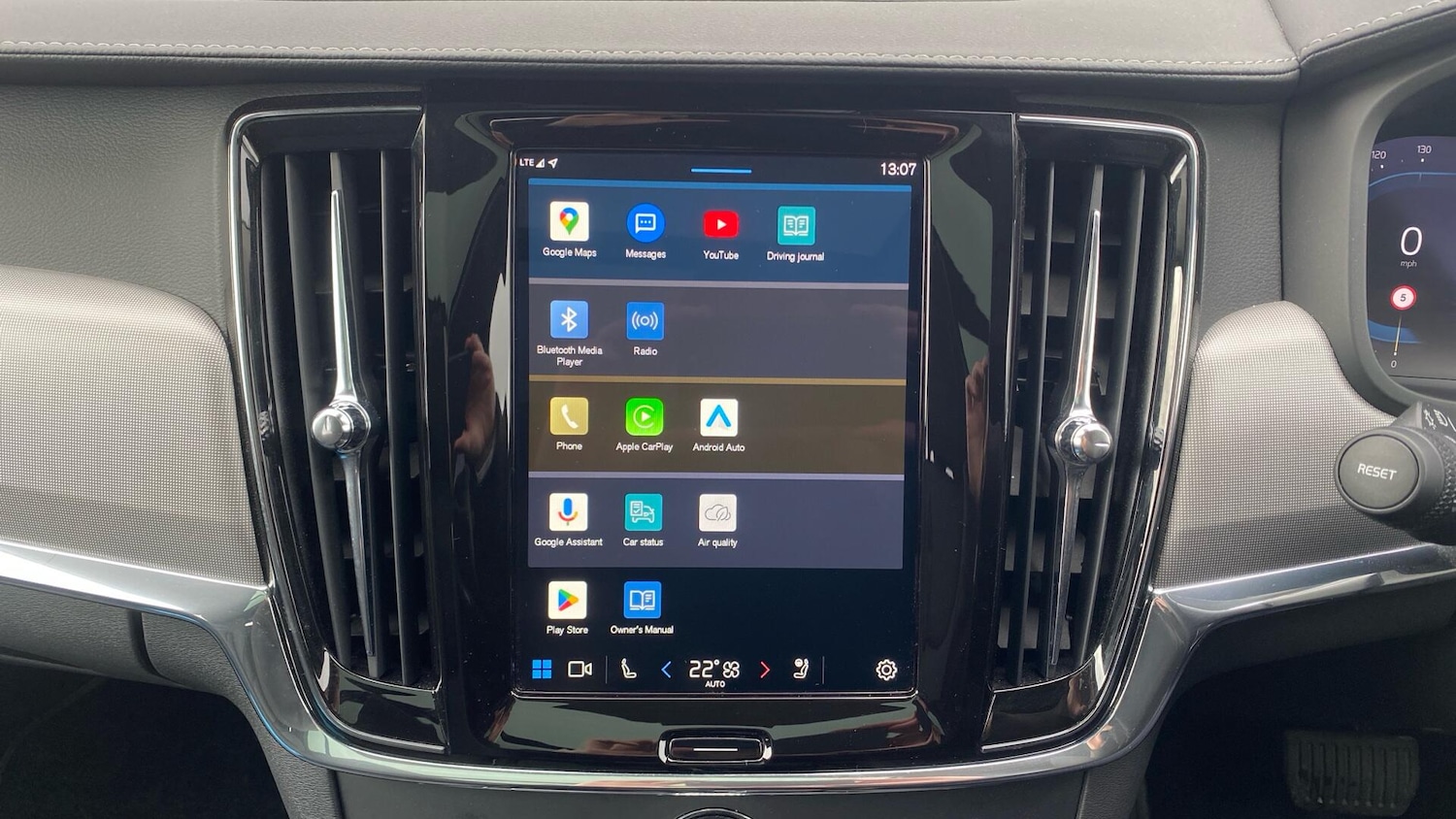 Used Volvo V90 2024 for sale - 76337209: Photo 15