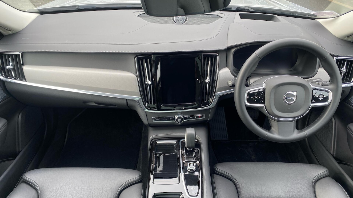 Used Volvo V90 2024 for sale - 76337209: Photo 6
