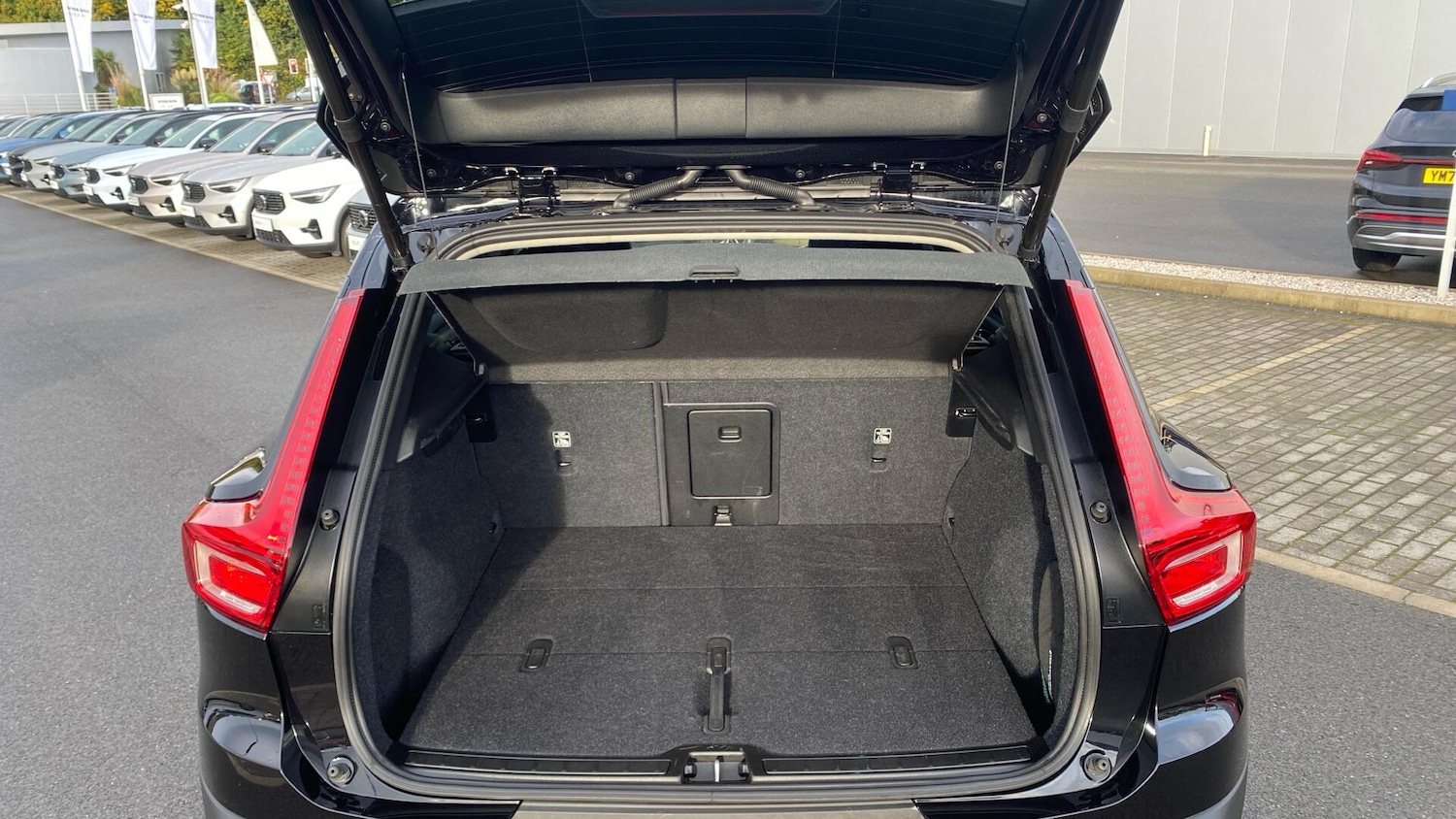 Used Volvo XC40 2024 for sale - 76337205: Photo 14