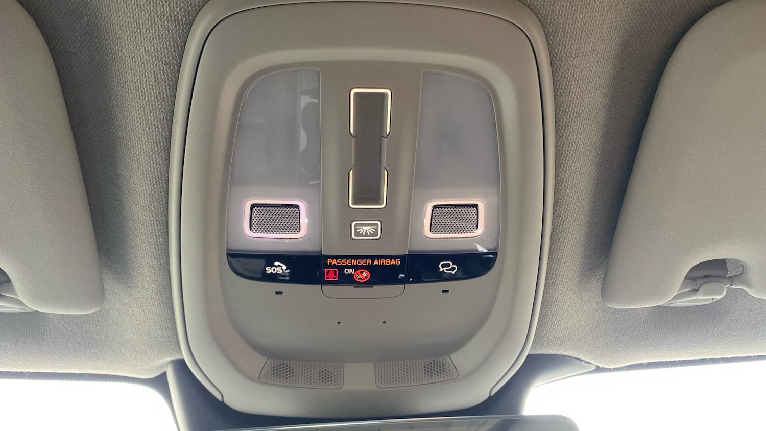 Used Volvo XC40 2024 for sale - 76337205: Photo 29