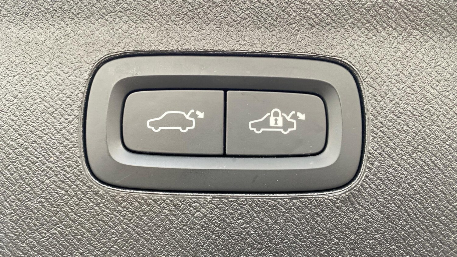 Used Volvo XC90 2023 for sale - 77695389: Photo 24