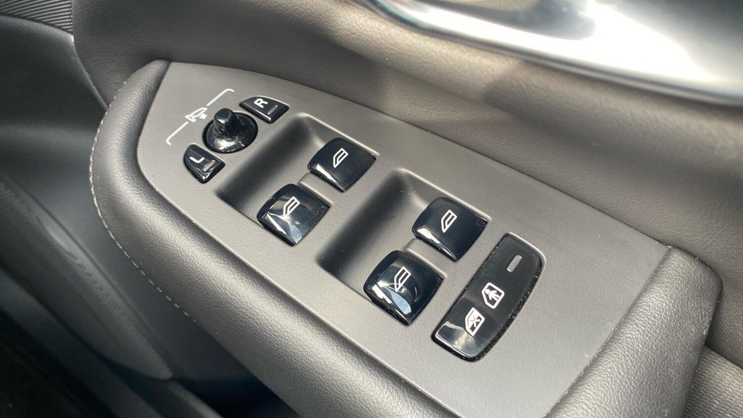 Used Volvo XC90 2023 for sale - 77695389: Photo 39