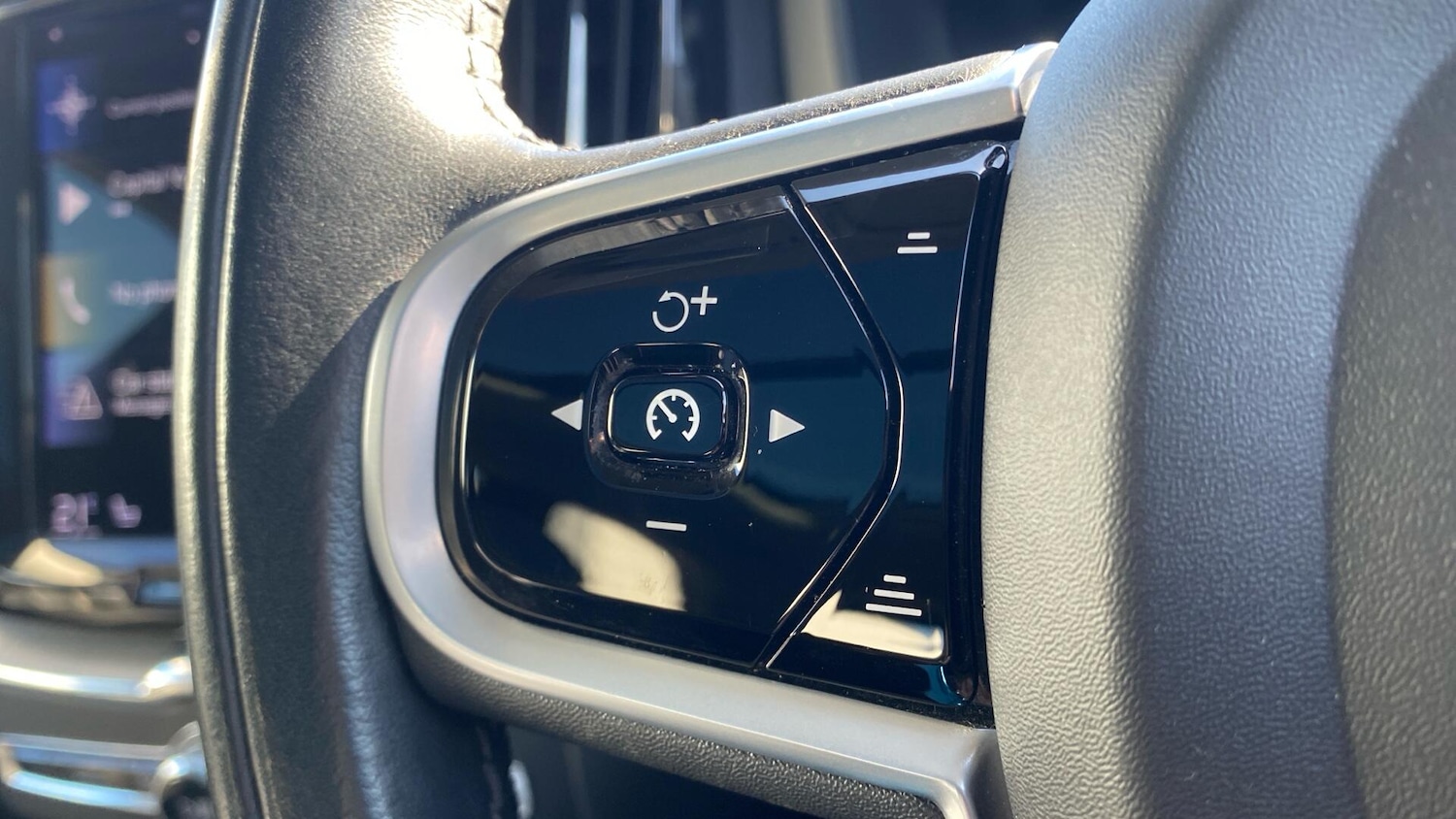 Used Volvo XC60 2020 for sale - 77939568: Photo 15