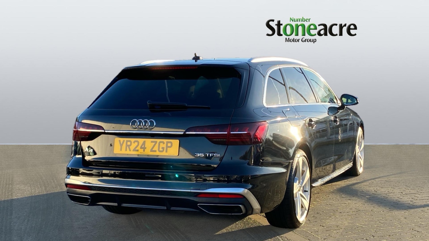 Used Audi A4 Avant for sale - 76728669: Photo 2