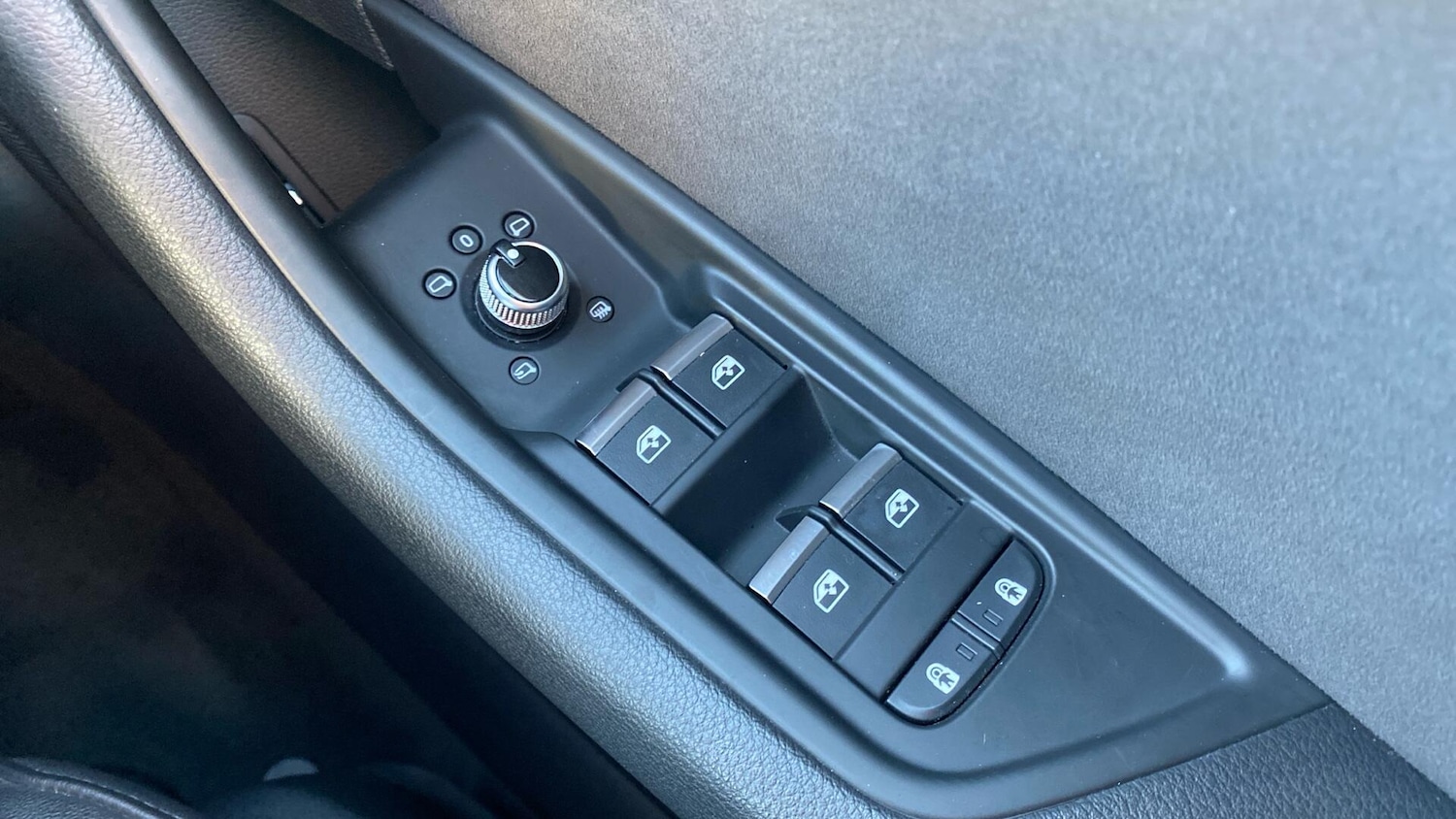 Used Audi A4 Avant for sale - 76728669: Photo 24