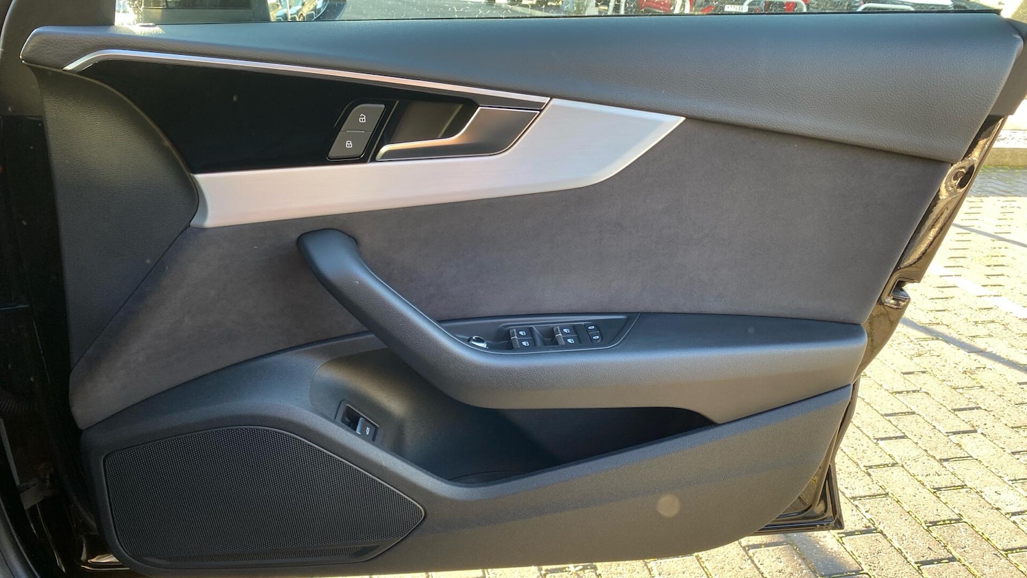 Used Audi A4 Avant for sale - 76728669: Photo 29