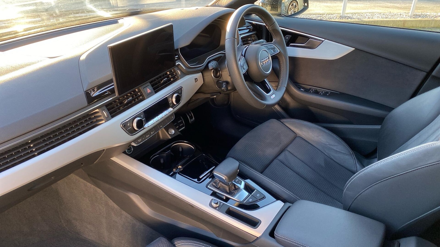 Used Audi A4 Avant for sale - 76728669: Photo 40