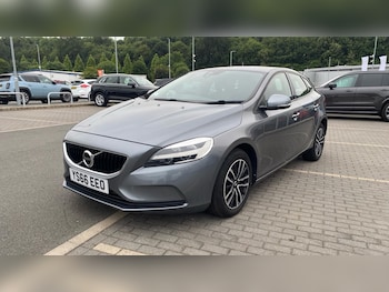 Used Volvo V40 2016 for sale - 79291436: Photo
