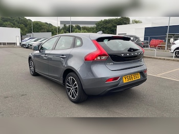 Used Volvo V40 2016 for sale - 79291436: Photo
