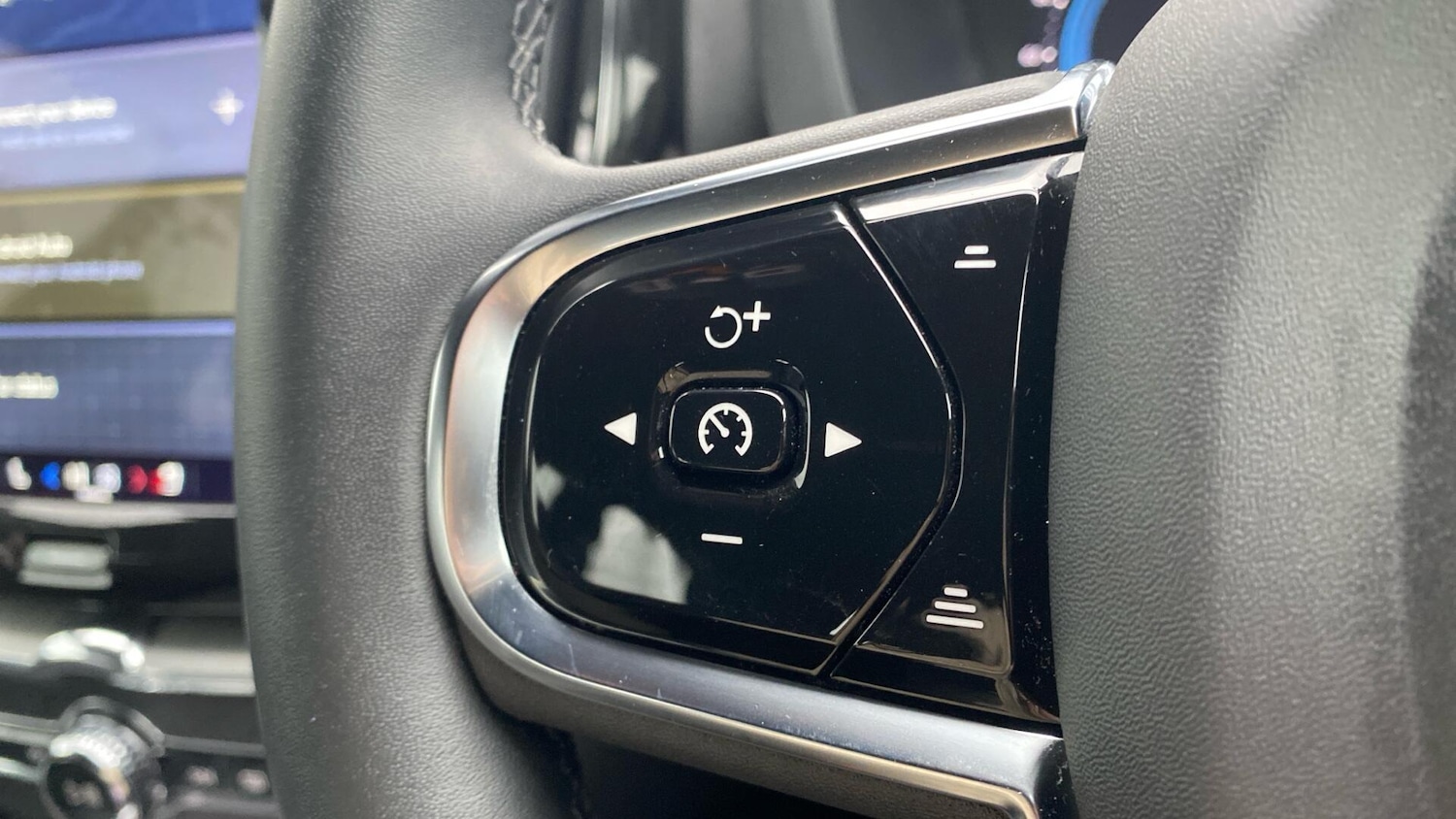 Used Volvo XC60 2022 for sale - 77511116: Photo 17