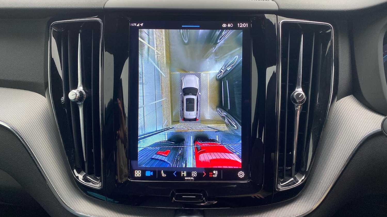 Used Volvo XC60 2022 for sale - 77511116: Photo 33