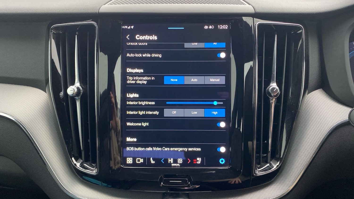 Used Volvo XC60 2022 for sale - 77511116: Photo 35