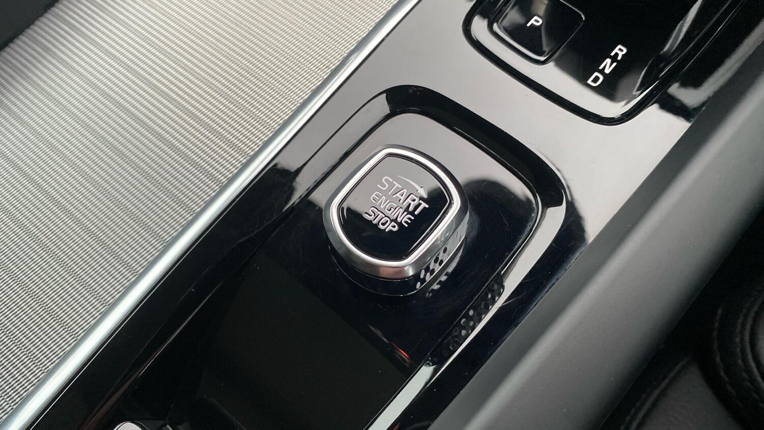 Used Volvo V60 2025 for sale - 77351723: Photo 12