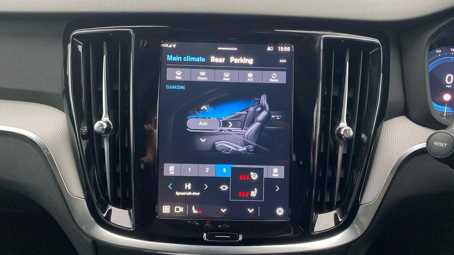 Used Volvo V60 2025 for sale - 77351723: Photo 29