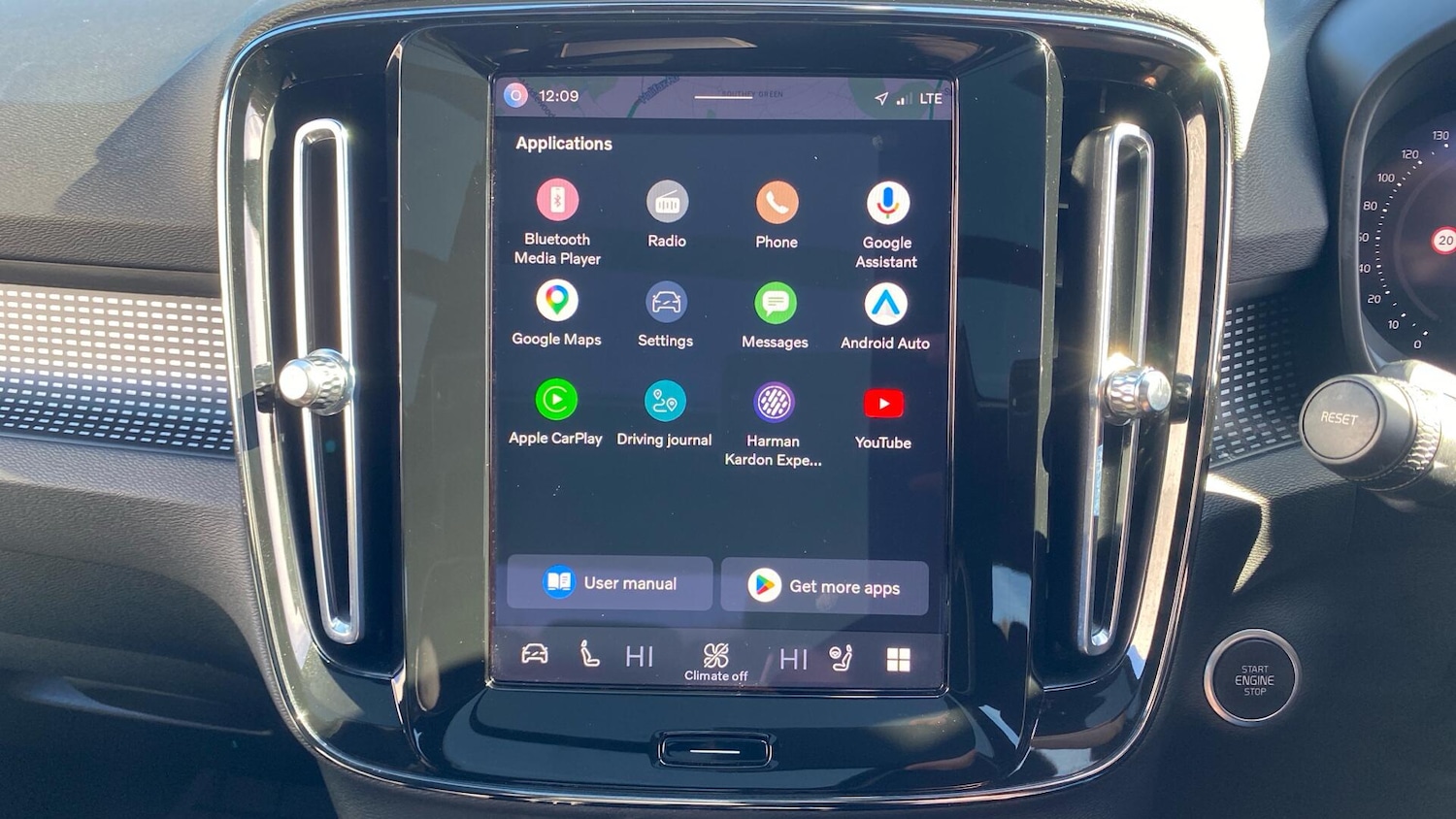 Used Volvo XC40 for sale - 77939918: Photo 27