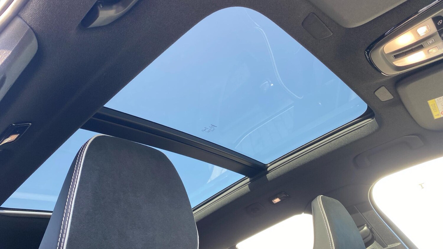 Used Volvo XC40 for sale - 77939918: Photo 35