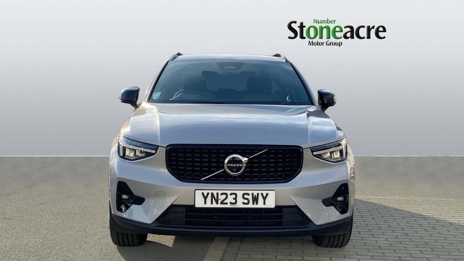 Used Volvo XC40 2023 for sale - 77696116: Photo 2