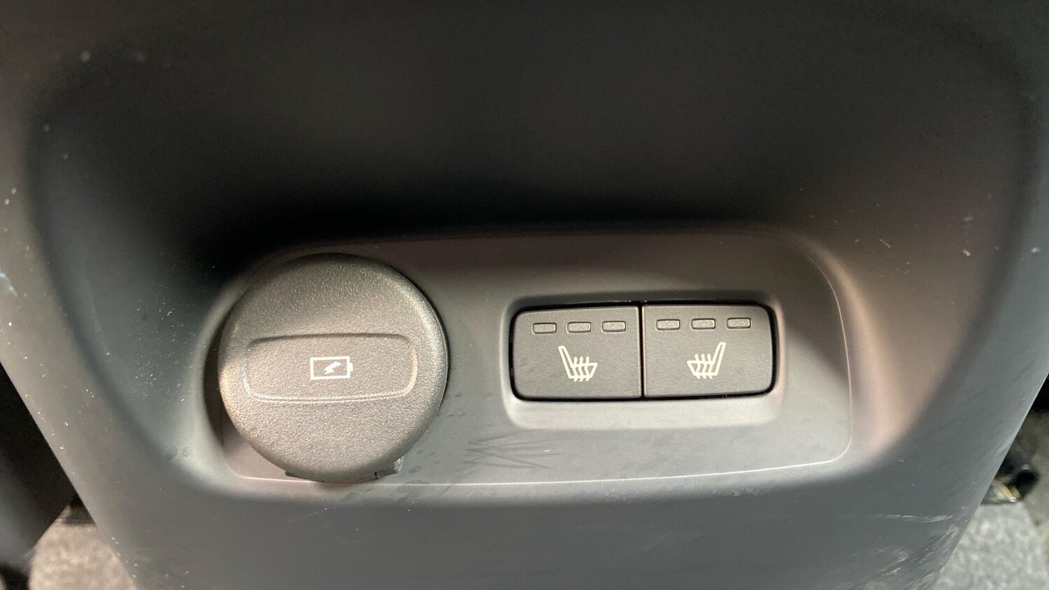 Used Volvo XC40 2023 for sale - 77696116: Photo 23