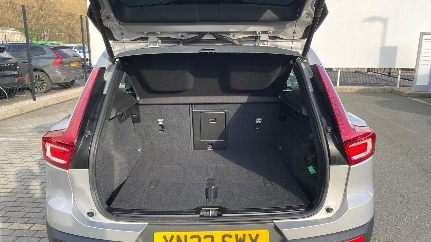 Used Volvo XC40 2023 for sale - 77696116: Photo 36