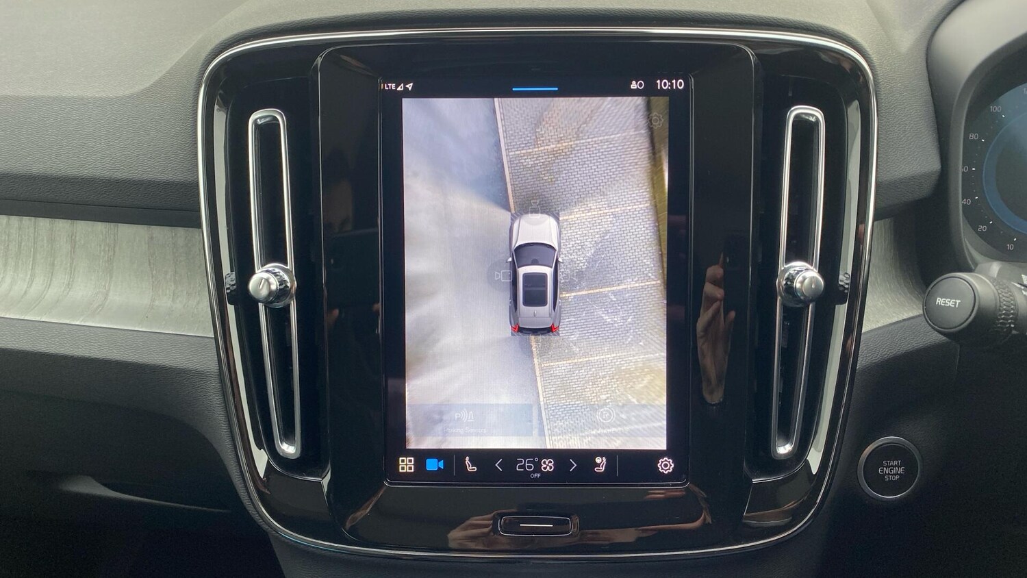 Used Volvo XC40 2024 for sale - 76371359: Photo 16