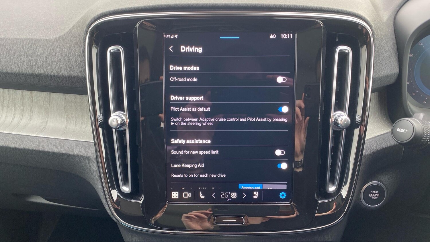 Used Volvo XC40 2024 for sale - 76371359: Photo 18