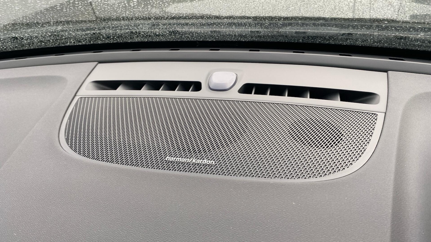 Used Volvo XC40 2024 for sale - 76371359: Photo 26