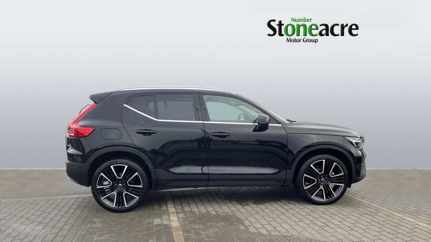 Used Volvo XC40 2024 for sale - 76371359: Photo 4