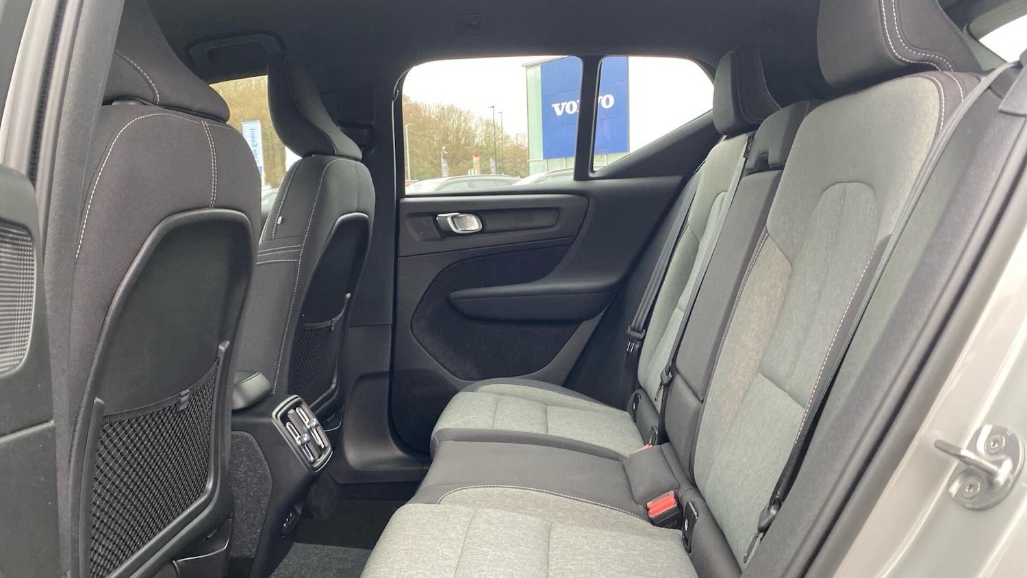 Used Volvo XC40 2023 for sale - 77074145: Photo 14