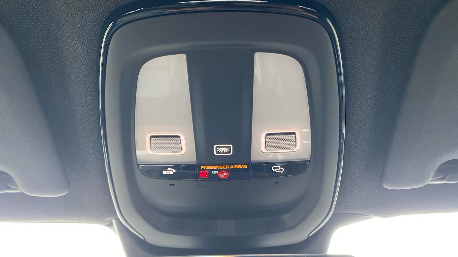 Used Volvo XC40 2023 for sale - 77074145: Photo 21