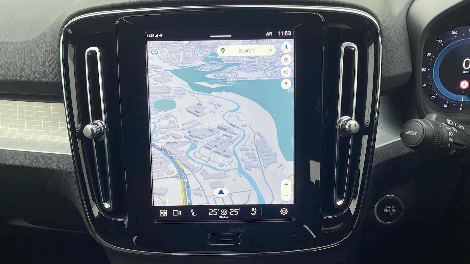 Used Volvo XC40 2023 for sale - 77074145: Photo 31