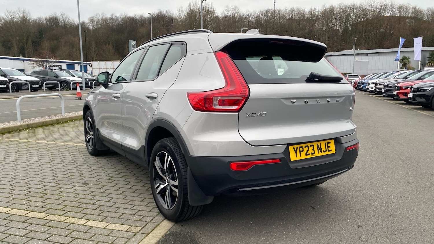 Used Volvo XC40 2023 for sale - 77074145: Photo 5