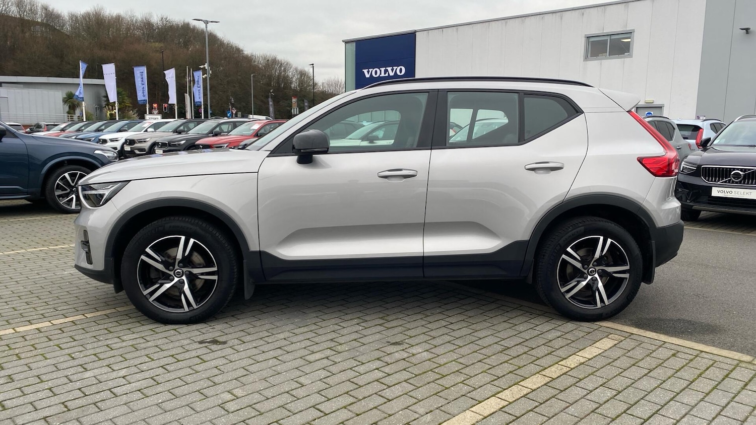 Used Volvo XC40 2023 for sale - 77074145: Photo 6