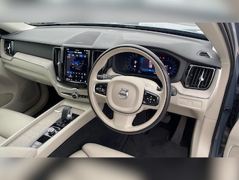 Used Volvo XC60 2022 for sale - 76136934: Photo 4
