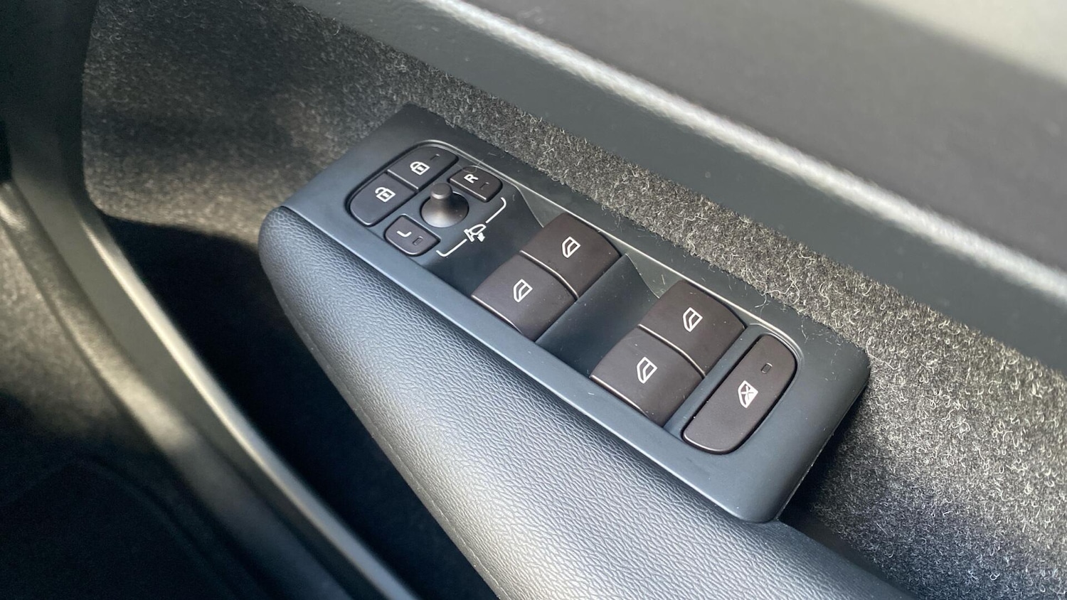 Used Volvo XC40 2019 for sale - 76425555: Photo 24