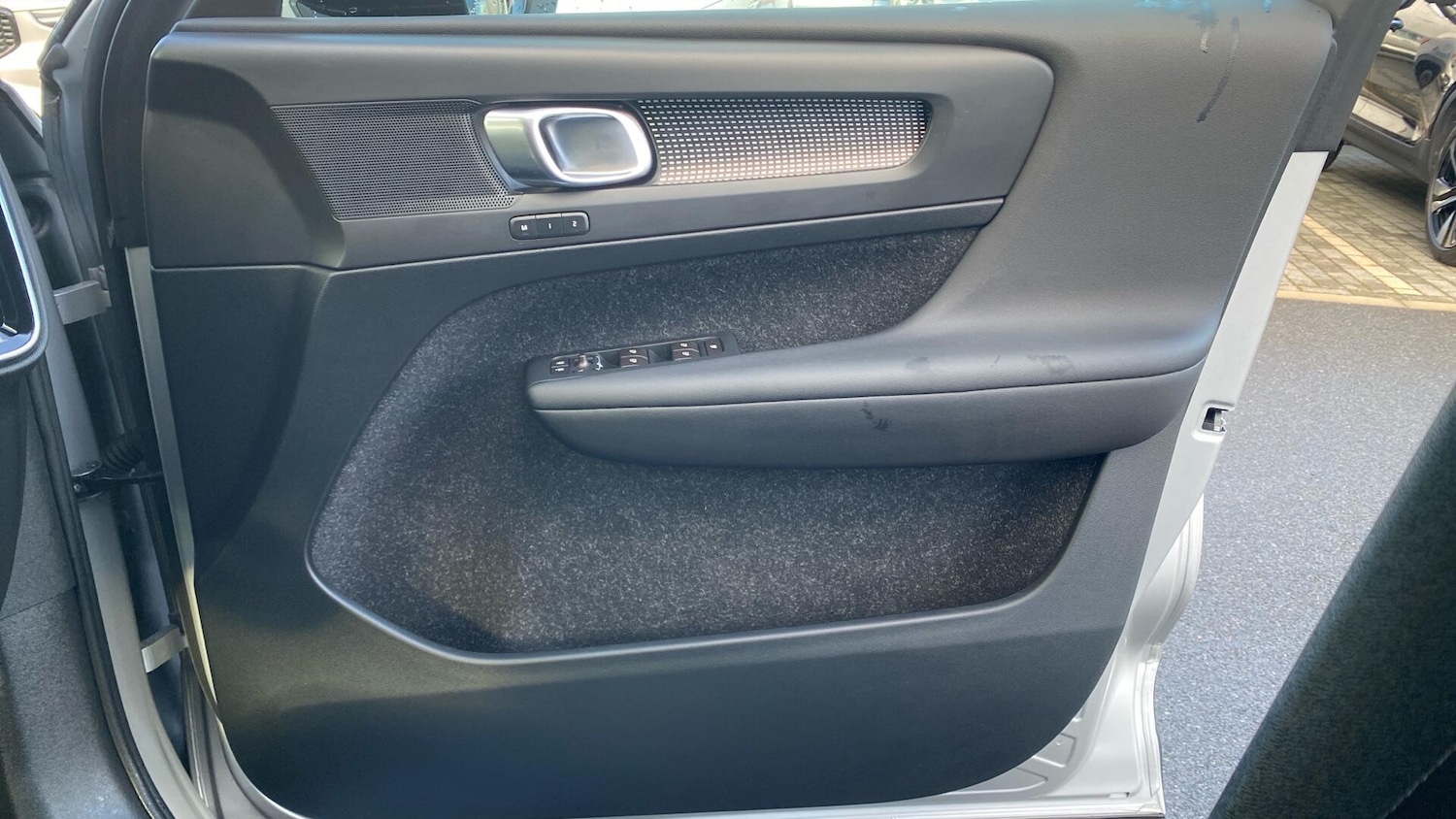 Used Volvo XC40 2019 for sale - 76425555: Photo 28