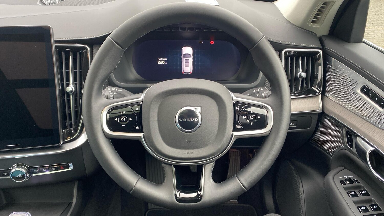 Used Volvo XC90 2025 for sale - 77658835: Photo 35