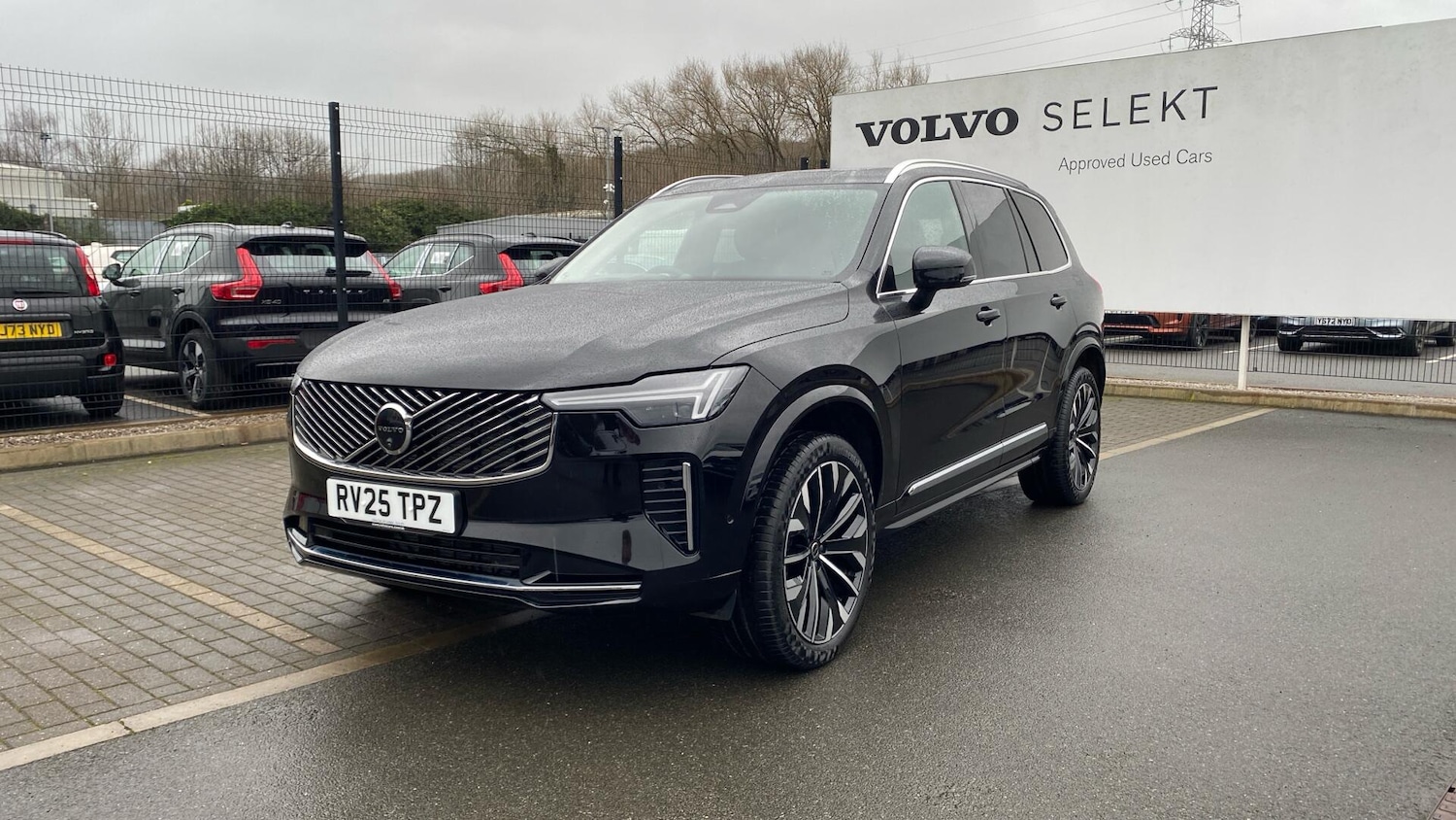 Used Volvo XC90 2025 for sale - 77658835: Photo 4