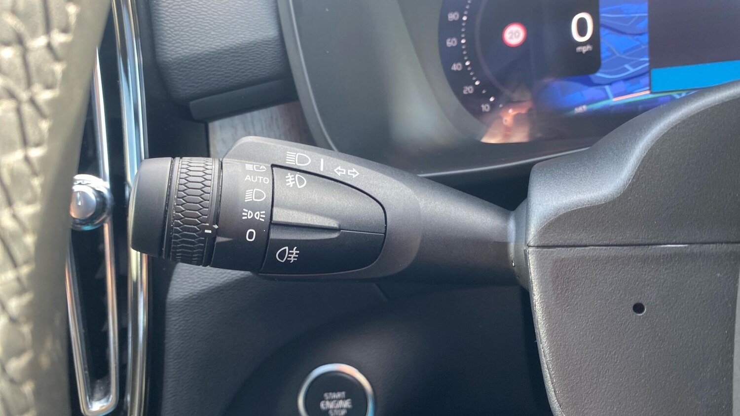 Used Volvo XC40 for sale - 77753340: Photo 15