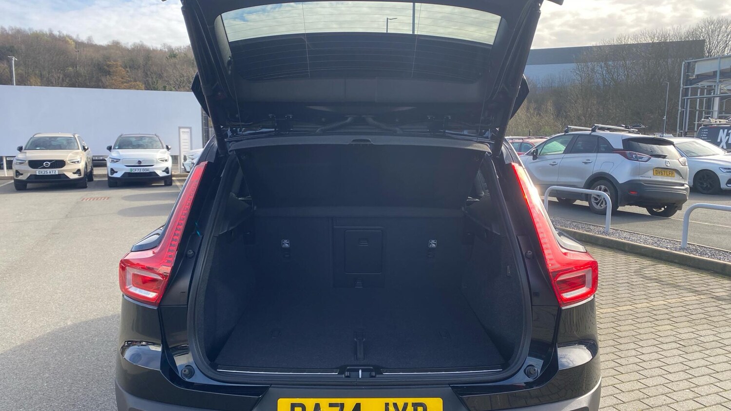 Used Volvo XC40 for sale - 77753340: Photo 34