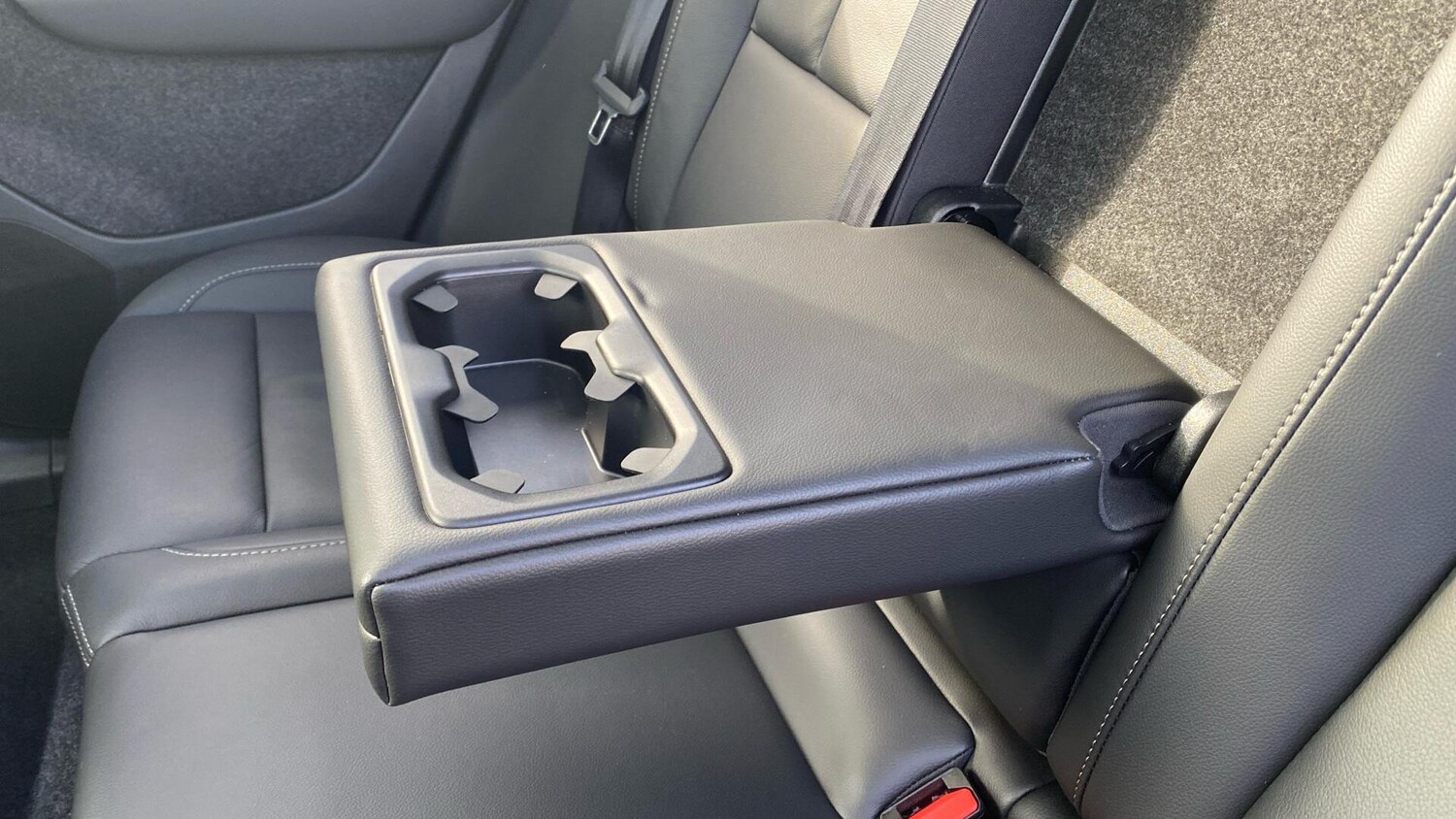 Used Volvo XC40 for sale - 77753340: Photo 40