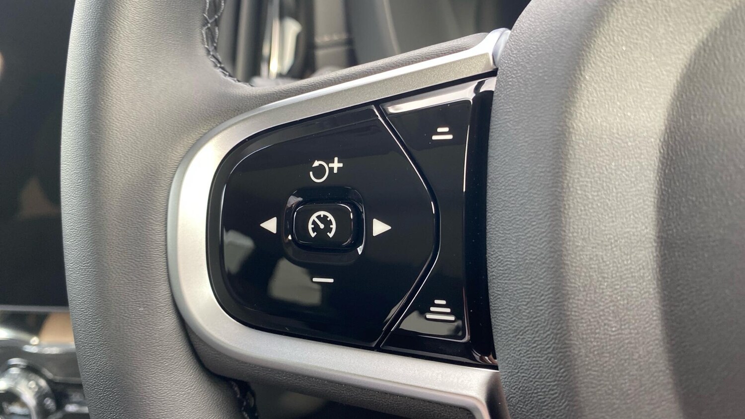 Used Volvo XC60 2026 for sale - 78019579: Photo 19